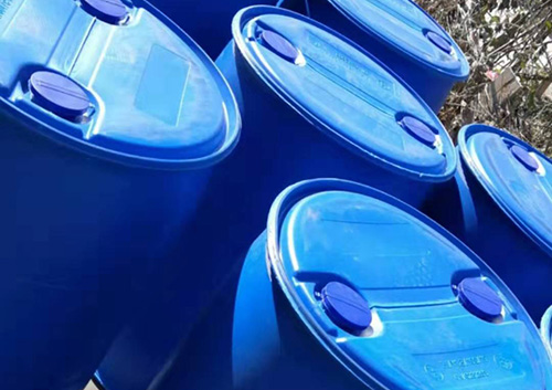 化工行業(yè)：油價再遭重挫 純堿價格走強(qiáng)(附股)